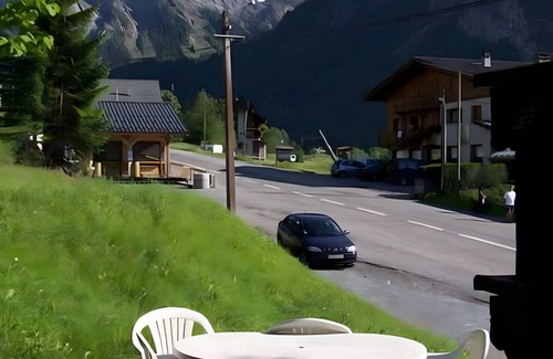Sixt-Fer-a-Cheval Ski Chalet | Chalet 'Le Flocon' with Mountain View, Shared Terrace and Wi-Fi