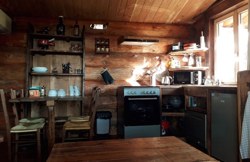 Collonges-sous-Saleve House | Chalet 'Les Convers' with Mountain View, Wi-Fi and Air Conditioning