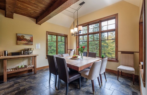 Saint-Faustin-Lac-Carre Ski Chalet | Chalet Le Mont-Blanc
