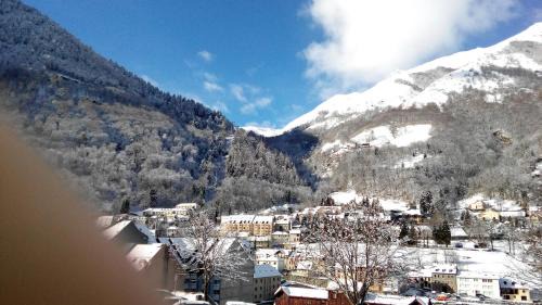Cauterets Ski Chalet | Chalet les Marmottons