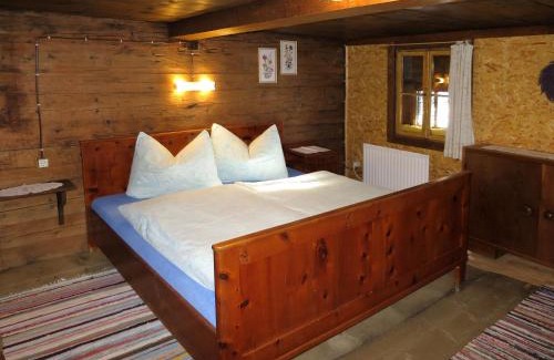 Vorderlanersbach Ski Chalet | Chalet Lippnerhütte by Interhome