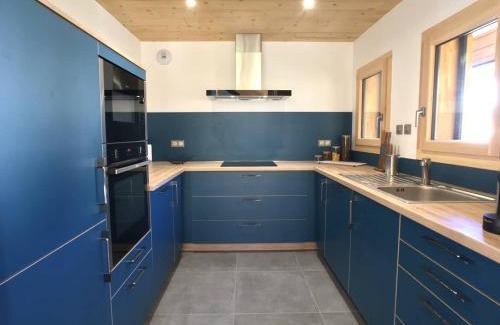 Villard-de-Lans House | Chalet lumineux et confortable avec terrasse et cheminée, proche du village et des pistes - FR-1-548-14