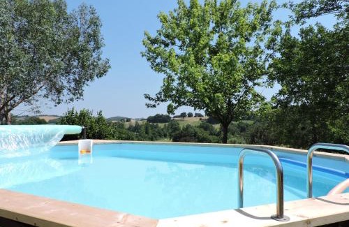 Peyrusse-Grande House | Chalet Mélèze - Les Chalets de Barruérot - Spa jacuzzi privatif - Piscine en été
