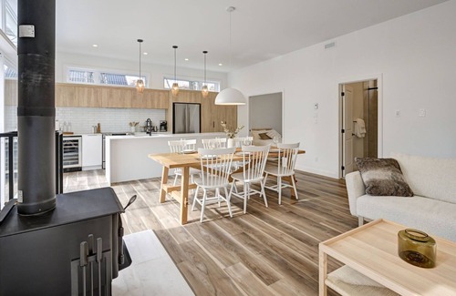Sainte-Beatrix Ski Chalet | Chalet Méli Le Prestigieux