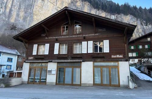 Lauterbrunnen Ski Chalet | Chalet Maithili Lauterbrunnen -152-Year-Old Majestic Chalet