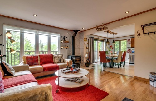 Amherst Cottage | Chalet Merveilles Spa and Lake 15 minutes to Mont-Tremblant