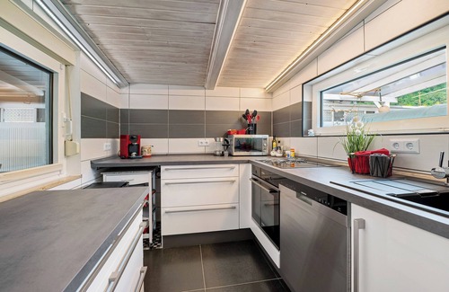 Koblenz Ski Chalet | Chalet 'Mini Villa' directly on the Moselle with WiFi and air conditioning