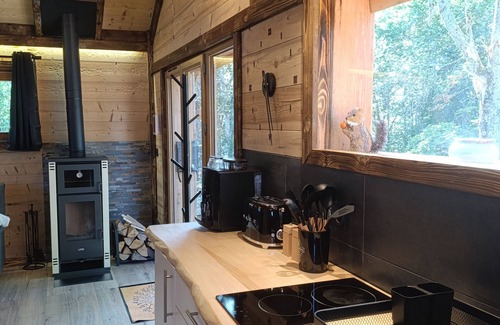 Septmoncel les Molunes Ski Chalet | Chalet Mobile Insolite "licorne" Pleine Nature Bain Nordique et Sauna Privatif