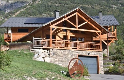 Vallouise-Pelvoux Ski Chalet | Chalet Mountivity