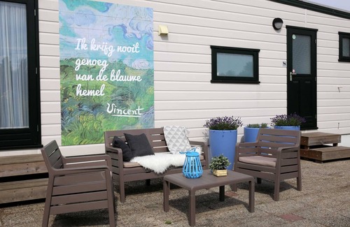 Udenhout Ski Chalet | Chalet Near Drunense Dunes in Van Gogh Style