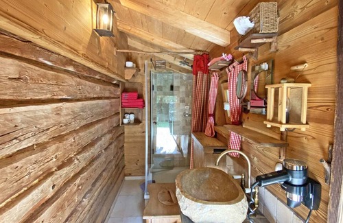Asten House | Chalet near the lake in Asten