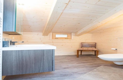 Val d'Illiez Ski Chalet | Chalet next to spa connected to Champéry ski lift system by mountain train