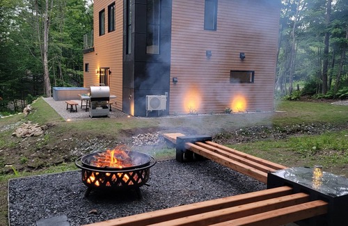 Potton Ski Chalet | Chalet Noctua - Owl's Head - SPA - Pets accepted ($)