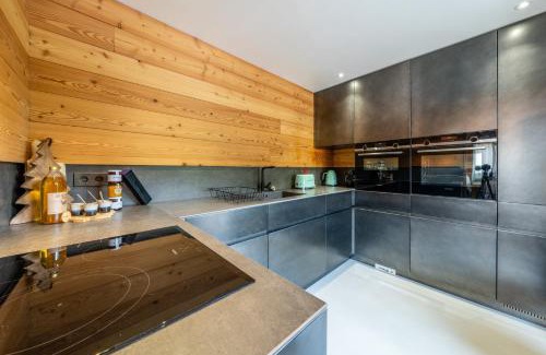 La Salle-les-Alpes Ski Chalet | Chalet Orezza