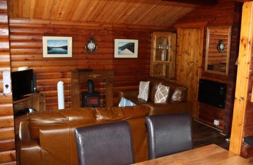 South Laggan Ski Chalet | Chalet Pine by Interhome