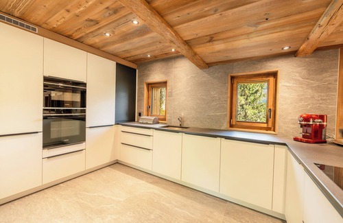 Val d'Illiez Ski Chalet | Chalet Plalessu - Latitude Champéry