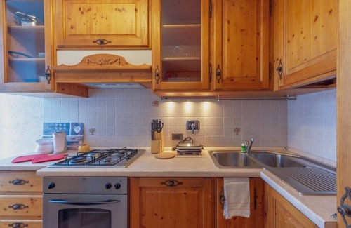 Courmayeur Apartment | Chalet Pontal 5 Comfortable Three-room Apartment with View