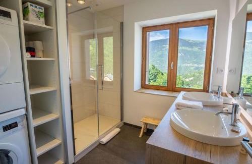 Les Allues Ski Chalet | Chalet rénové 10 pers · Cheminée · 3 SDB · Calme · Parking - FR-1-688-17