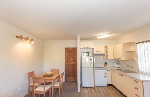 Jindabyne Apartment | Chalet Rene - 2/5 The Nook