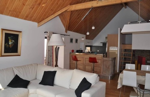 Bagneres-de-Luchon Ski Chalet | Chalet renovated by an architect in the center