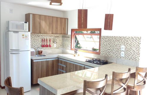 Pescaria Ski Chalet | Chalet resort 500 meters from the beach. Sea view on top of the Atlantic