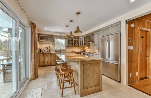 Huberdeau Ski Chalet | Chalet River Front Spa Peninsula