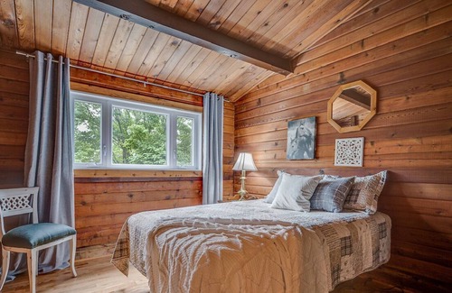 Sainte-Adele Cabin | Chalet Rustique vue sur Pente de ski
