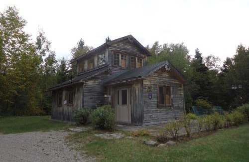 L'Anse-Saint-Jean Ski Chalet | Chalet Saint-Thomas