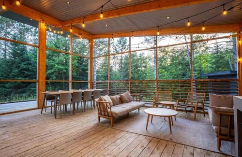 St-Adolphe-d'Howard Ski Chalet | Chalet Scandinavian in à Saint-Adolphe-dHoward - Les Laurentides - Quebec - Canada