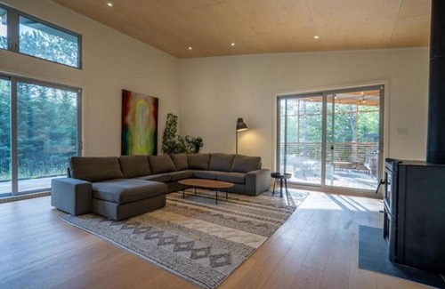 St-Adolphe-d'Howard Ski Chalet | Chalet Scandinavian in à Saint-Adolphe-dHoward - Les Laurentides - Quebec - Canada