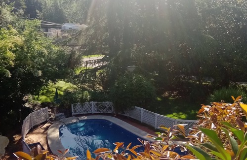 Sierra de los Padres Ski Chalet | Chalet Serrano, lagoon, pool and sea!