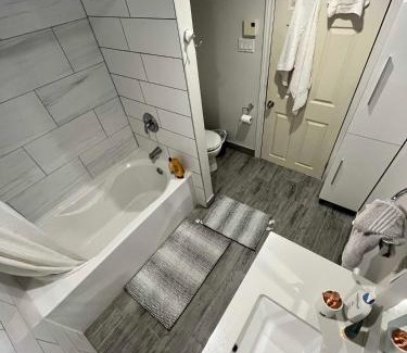 Rawdon Ski Chalet | Chalet Ski Mont Calm Water Falls River Rawdon