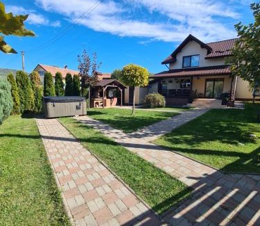 Pausesti-Maglasi Ski Chalet | Chalet Sole
