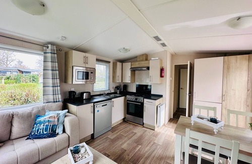 Renesse Ski Chalet | Chalet Steffis Casa del Sol Renesse close to the center and the beach. Dog