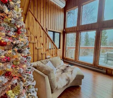 Sainte-Agathe-des-Monts House | Chalet Suisse, SPA, Billard, Ski et Montagne
