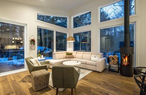 Lac Superieur Village Ski Chalet | Chalet TERRE en harmonie avec la nature, Tremblant