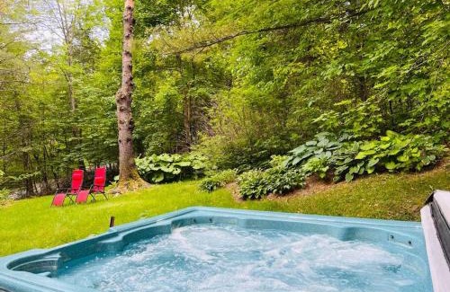 Orford Ski Chalet | Chalet tout inclus avec SPA près du Mont Orford