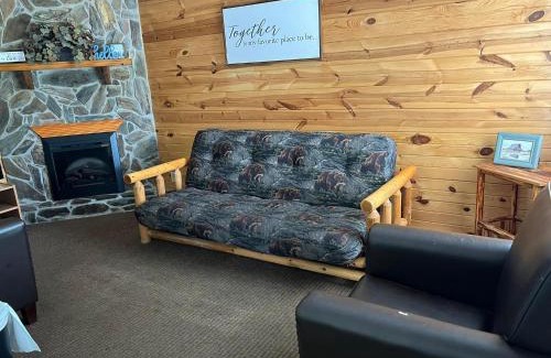 Hill City Ski Chalet | Chalet