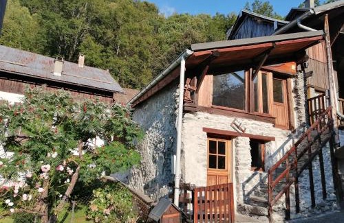 Cevins Ski Chalet | Chalet View on Vanoise Mountain - 2 bedrooms 70m2