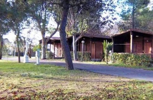Foce Varano Condo | Chalet Viola Beach Village