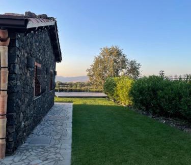 Maletto Ski Chalet | Chalet Vista Etna