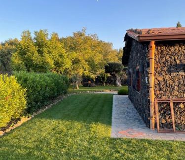Maletto Ski Chalet | Chalet Vista Etna