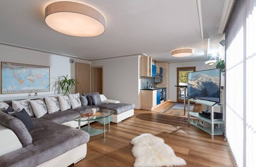 Kitzbuehel Ski Chalet | Chalet Weinberg Top 2 - 3 bedroom chalet in Kirchberg in Tirol