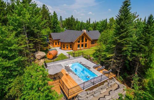 Fiddler Lake Resort Ski Chalet | Chalet White Rabbit au Lac Fiddler