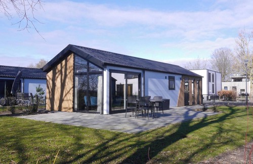 Hulshorst House | Chalet with 2 bedrooms and a terrace