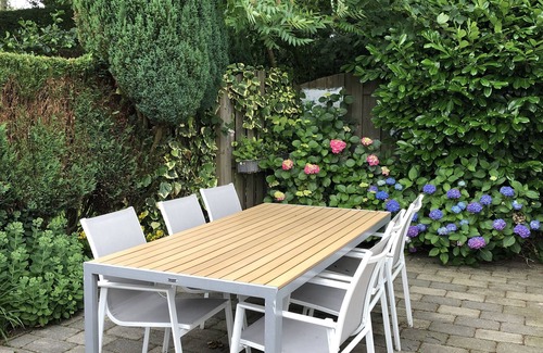 Municipality of Wassenaar Ski Chalet | Chalet with garden in The Hague/Wassenaar in a well-kept campsite