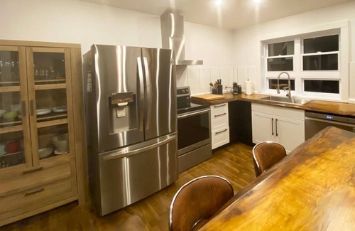 Mont-Tremblant Ski Chalet | Chalet with Hot-tub, 15 min. of Mont-Tremblant (St-Jovite)