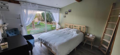 Pont-du-Chateau House | Chalet zen avec son jacuzzi et jardin