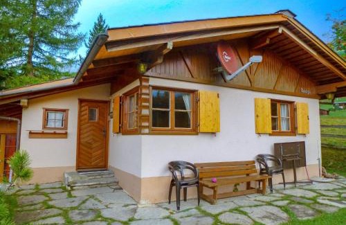 Wengen Ski Chalet | Chalet Zwärgli by Interhome