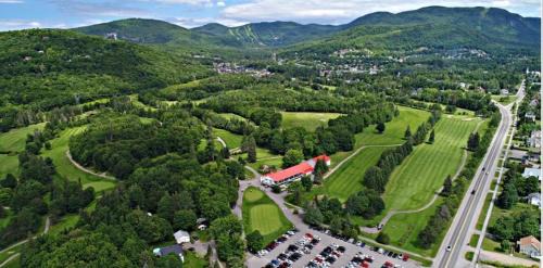 Stoneham Ski Chalet | Chalets Alpins- 19 Chemin Alpin